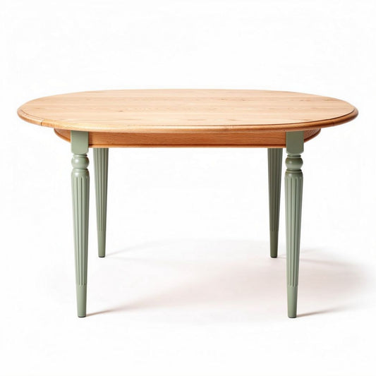 Ovale tafel van licht eikenhout met groene poten 150 x 100 x 75cm